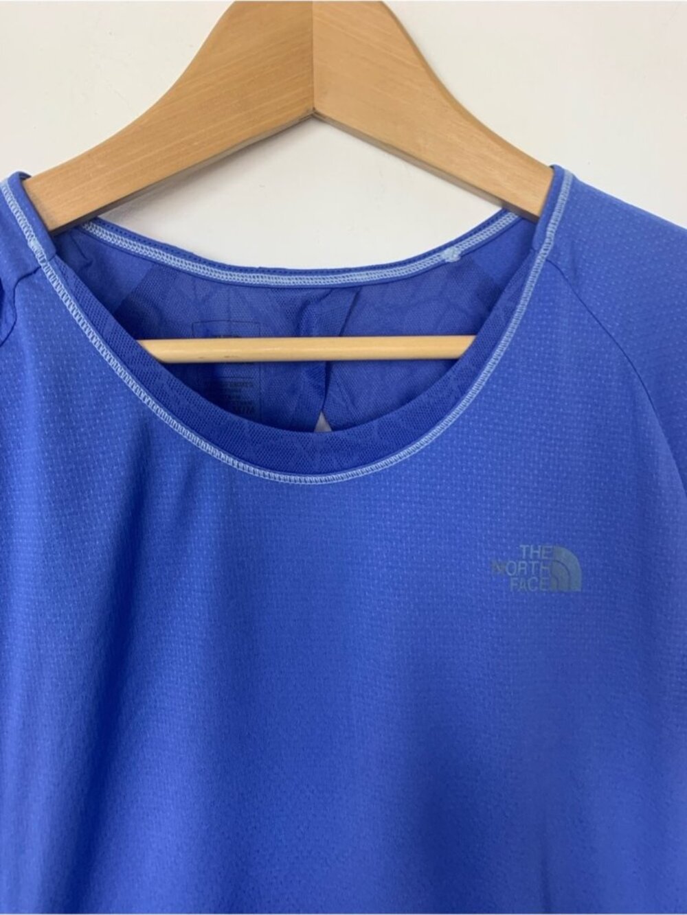 The North Face Tshirt - Picture 4 of 8